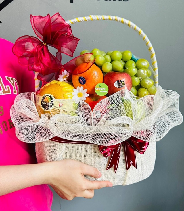 Giao nhanh giỏ trái cây tại quận 3